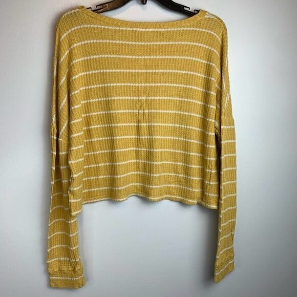 Charlotte Russe Yellow & White Striped Crop Top Long Sleeve Round Neck size L - Picture 5 of 8
